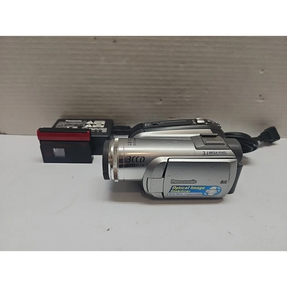 Panasonic PV-GS320 Mini DV Camcorder **for Parts Or Repair